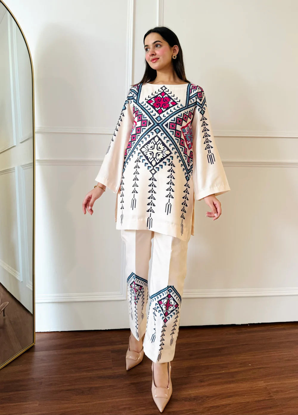 Kashni- Cream Printed Kurta Pant Co-Ord Set with Geometric Ethnic Motifs