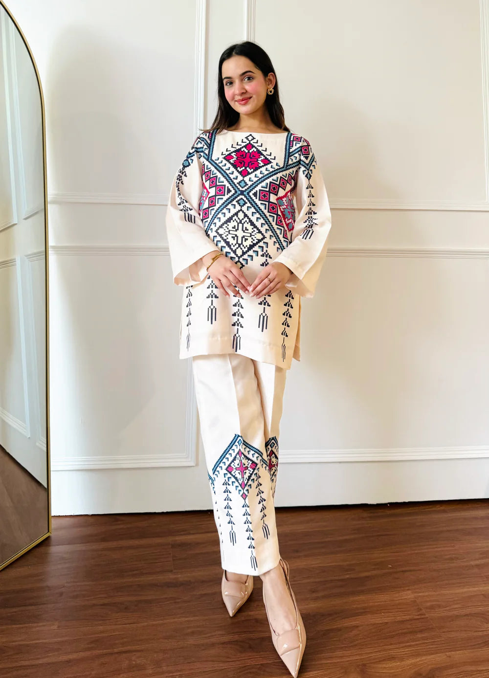 Kashni- Cream Printed Kurta Pant Co-Ord Set with Geometric Ethnic Motifs