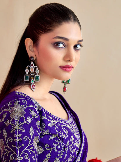 Designed for women who love timeless ethnic fashion