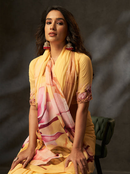 The delicate floral print combined with a subtle shimmering border