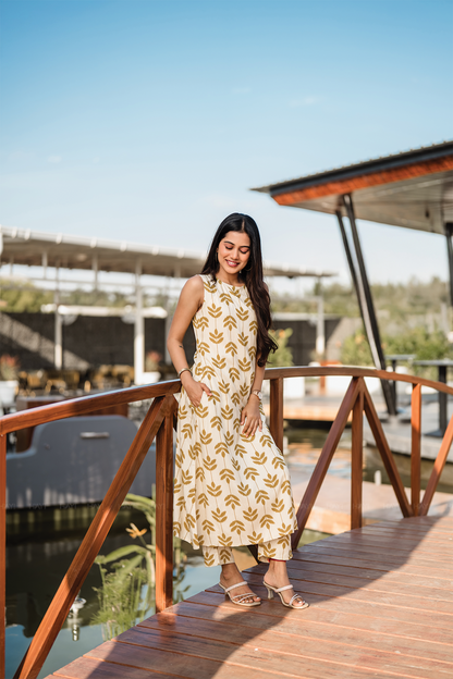 G&B A must-have kurta set print work and soft fabric