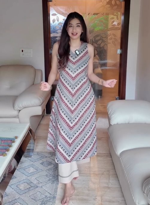 Happy- Sleeveless Printed Cotton Kurti with Straight Pants – Everyday Comfort Wear