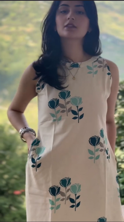 Women’s Beige Sleeveless Floral Printed A-Line Dress with Pockets