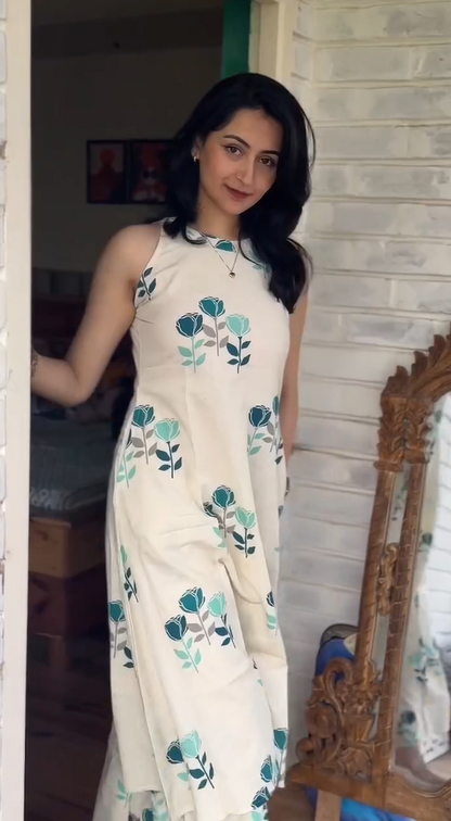 Women’s Beige Sleeveless Floral Printed A-Line Dress with Pockets