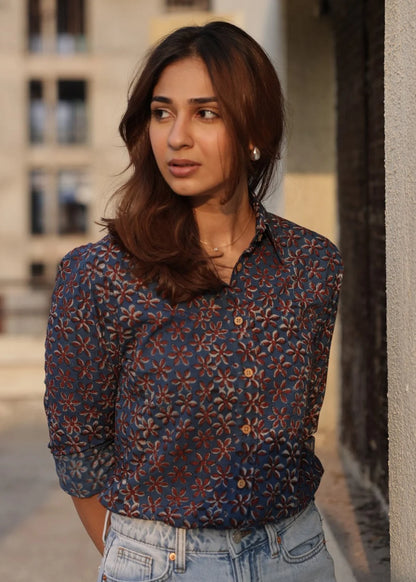 Bilku- Women’s Blue Floral Printed Casual Shirt |