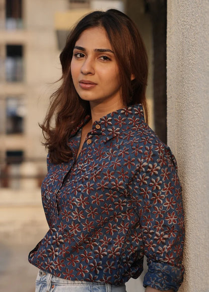 Bilku- Women’s Blue Floral Printed Casual Shirt |