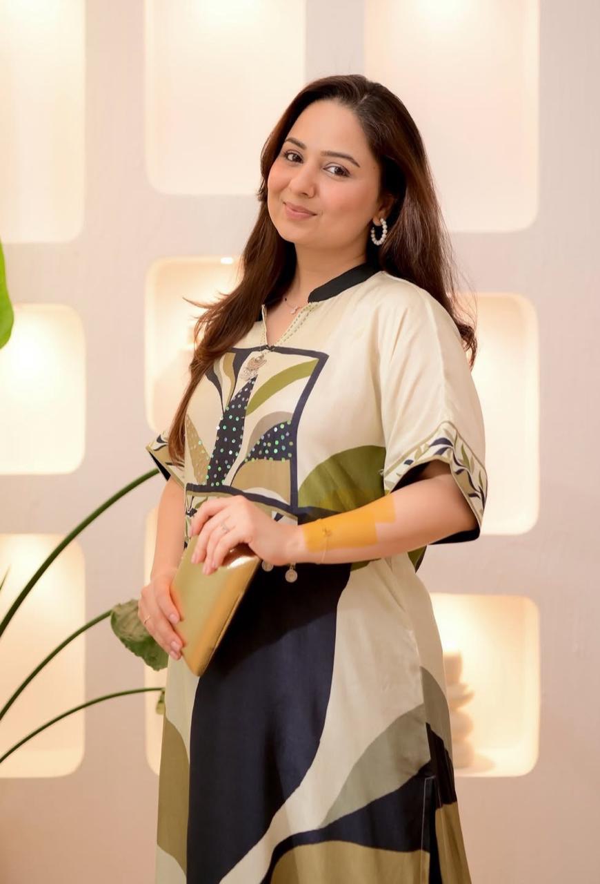 Modern Abstract Printed Kurta Set – Olive & Black Fusion Wear